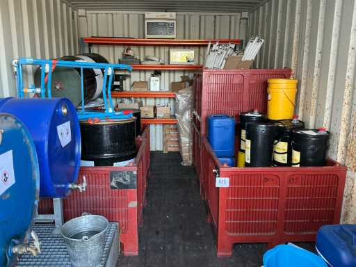 Contenu du contenant de produits chimiques