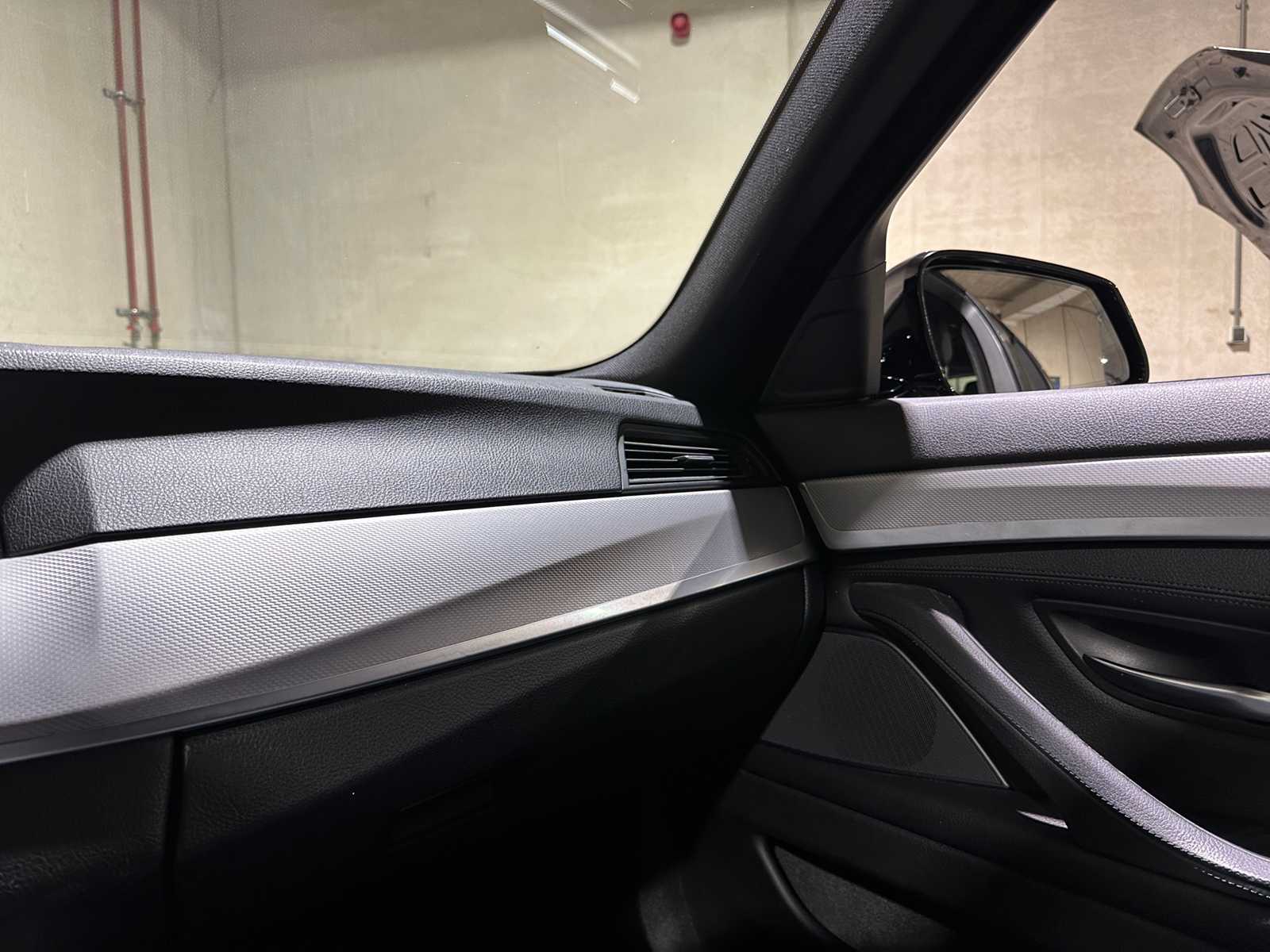 BMW 520i Touring M-Sport High Executive 5-serie 184pk 2013, 92-ZLN-9