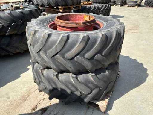 Good Year Double Tire Set
