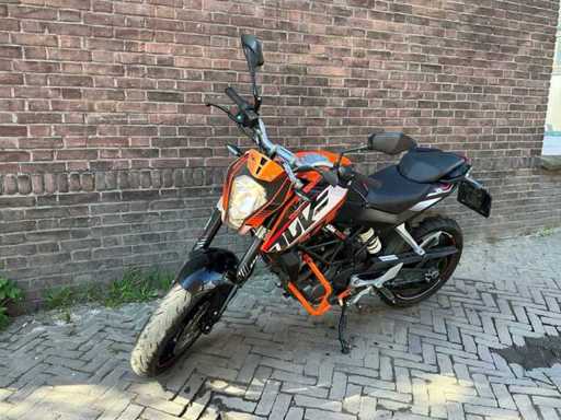 KTM Tour 125 Duke Motocicletă (10-MF-NN)