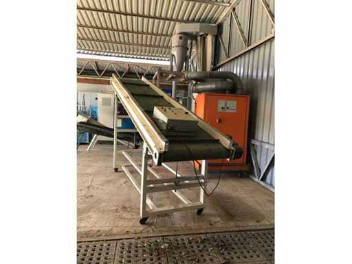 Mobile conveyor belt height-adjustable