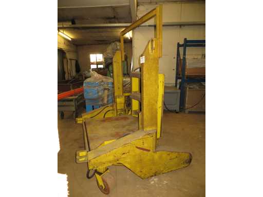   URZĄDZENIE DO OBROTU CYLINDRA Tokarka cylindryczna na dwóch przegubowych rolkach 