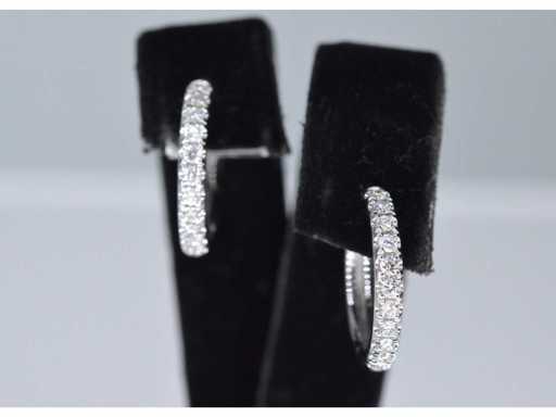 Witgouden oorbellen met diamanten