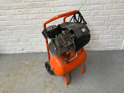 Compresseur à pistons Fiac FV 304-20