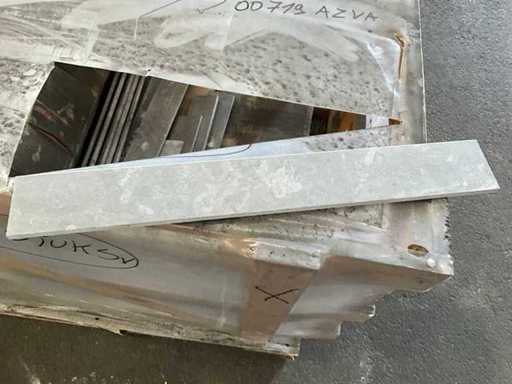 Azul Valverde plinten