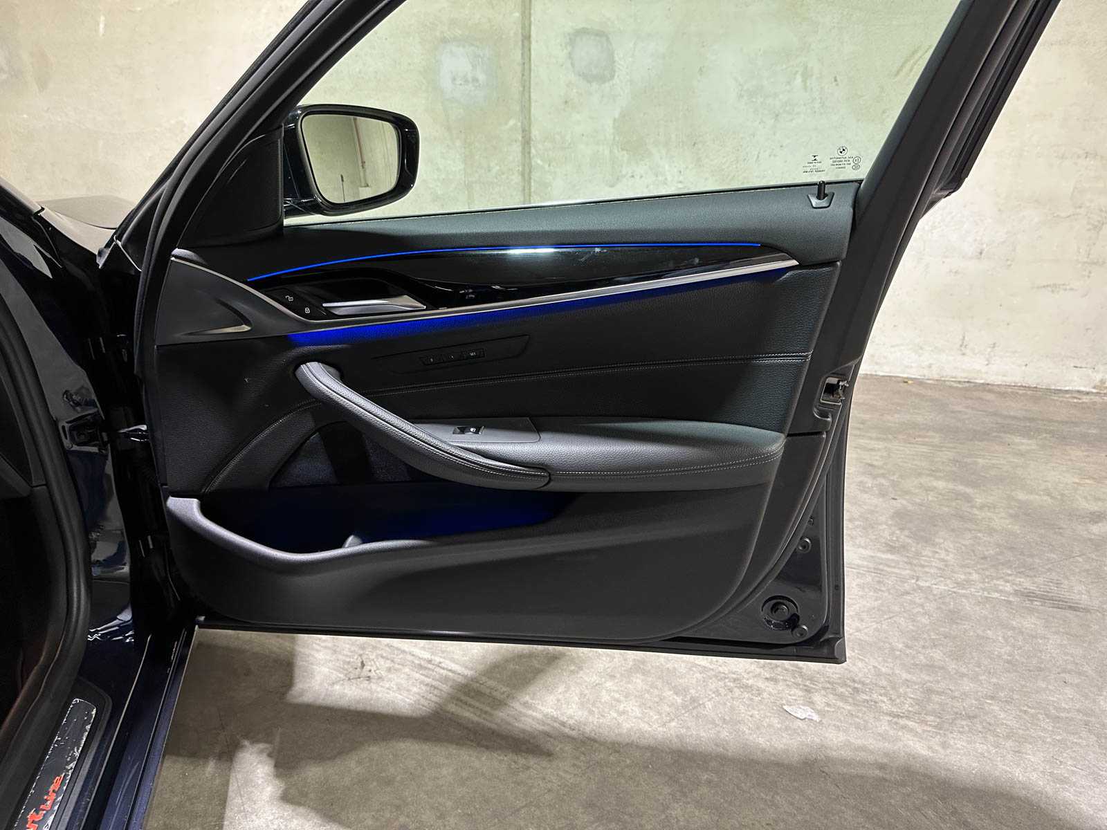 BMW 520i Touring High Executive Sport-Line 5-serie 184pk 2019, XG-208-V