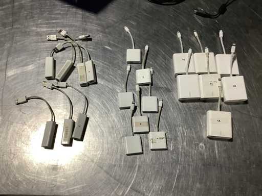 Adapter plugs for apple