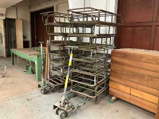 Chariots de traîneaux d’entrepôt