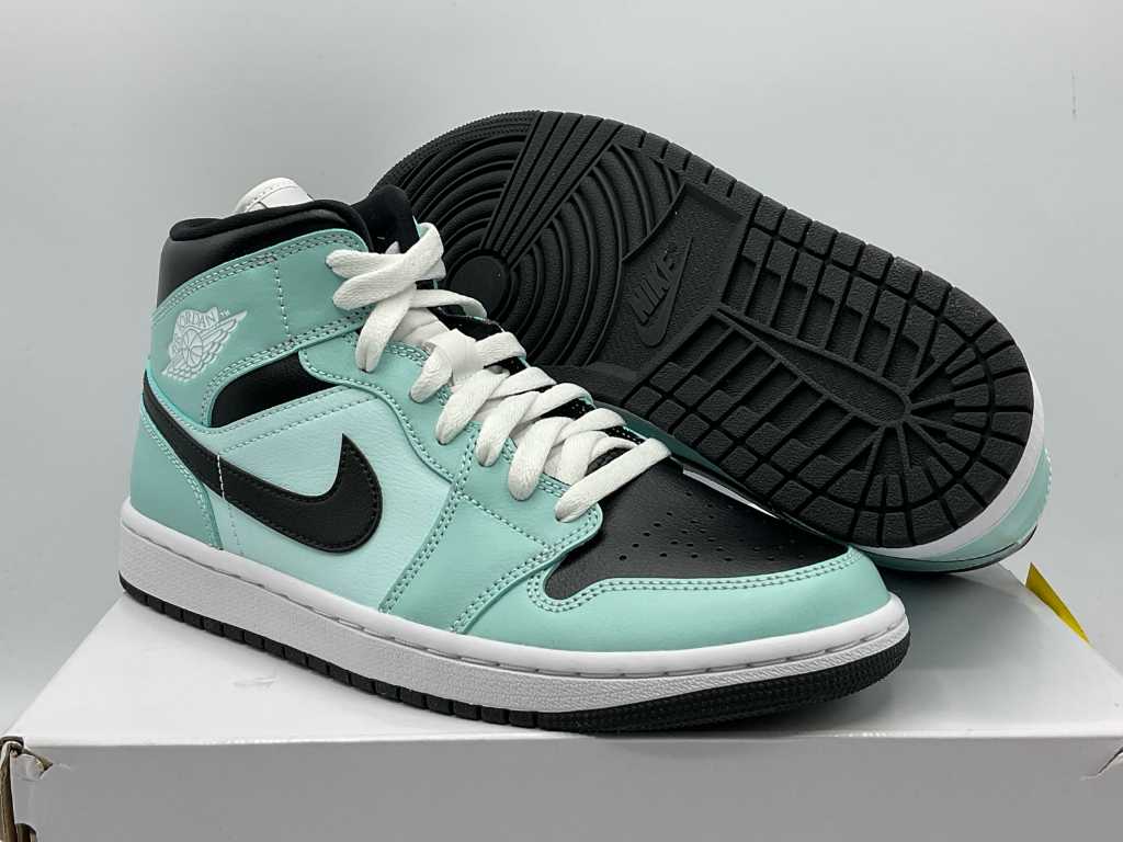 Nike Jordan 1 Mid Aqua Blue Tint Women Sneakers 39 Troostwijk