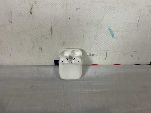 Apple AirPods 2 - with regular lightning charging case