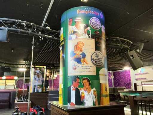 Königsbach reclamezuil verlicht