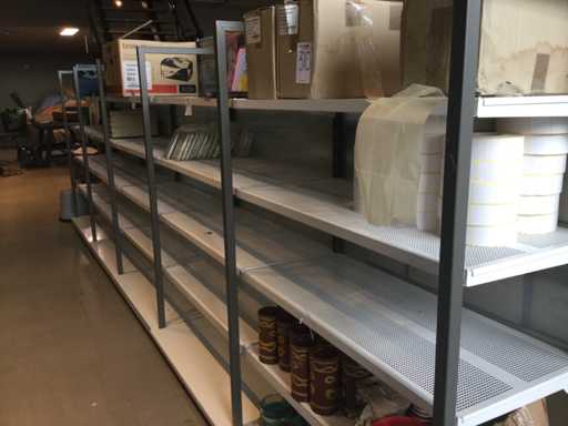 Raft de atelier cu două fețe