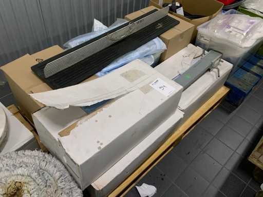 Partij schoonmaak benodigdheden