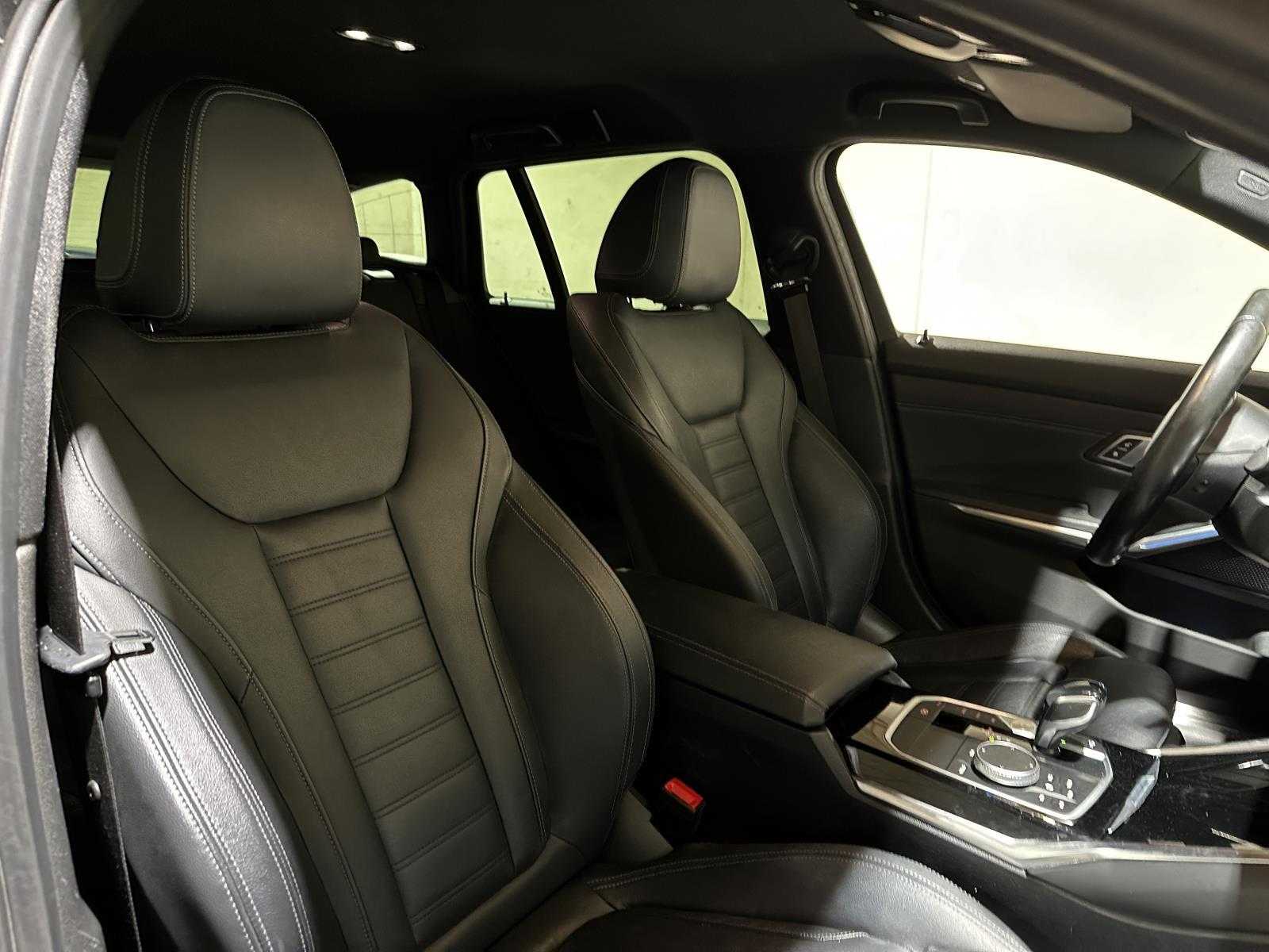 BMW 330e Touring Business Edition Plus 184pk 2021 3-serie (Origineel-NL + 1e Eigenaar) L-480-TL