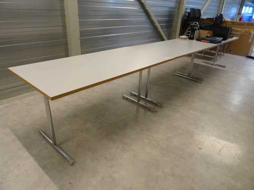 Canteen table (4x)