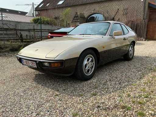 Porsche 924S TwoTone Oldtimer