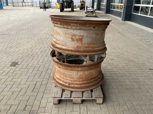 Molcon 5-star 18x38 Twin wheels (2x)