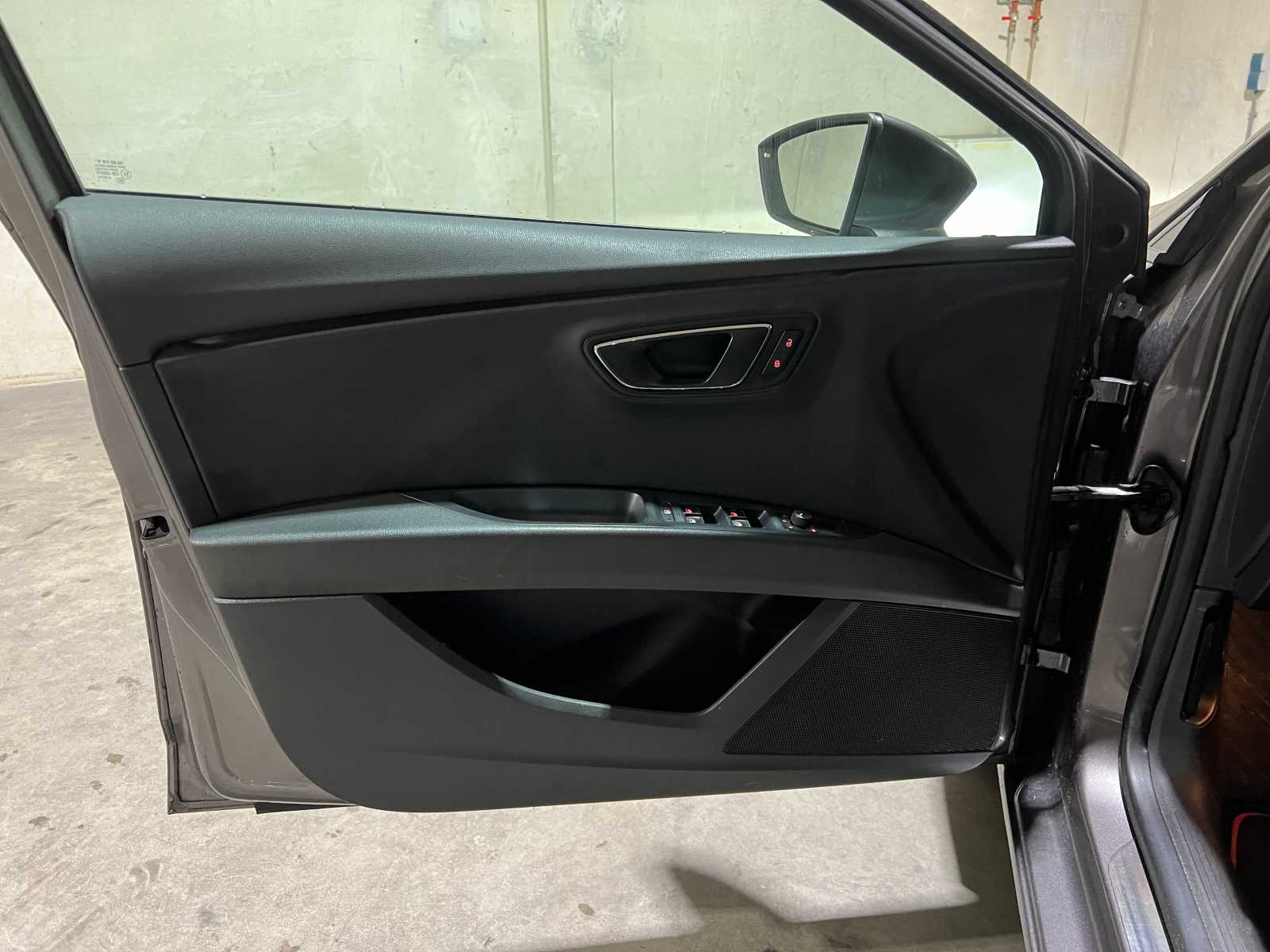 SEAT Leon 1.4 EcoTSI FR Connect 150hp 2016, G-727-KT