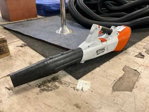 Stihl BGA100 Blattgebläse