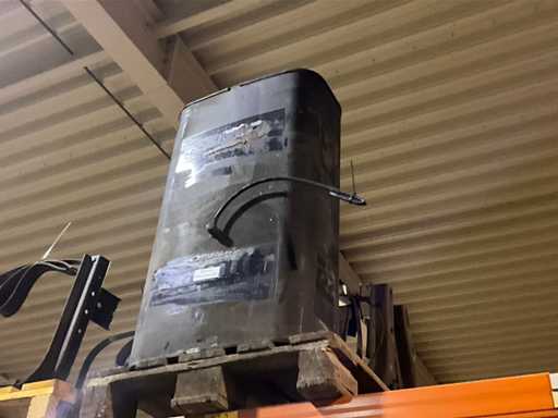 MAN Diverse Brandstoftanks (2x)