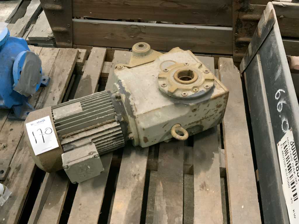 Vector Electric motor with gearbox