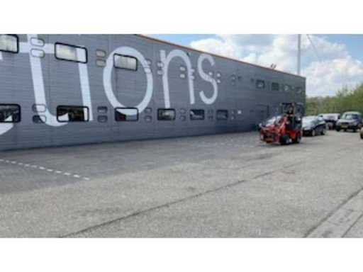 bc730302-1571-431c-ada9-7c4e80deae0e.mp4