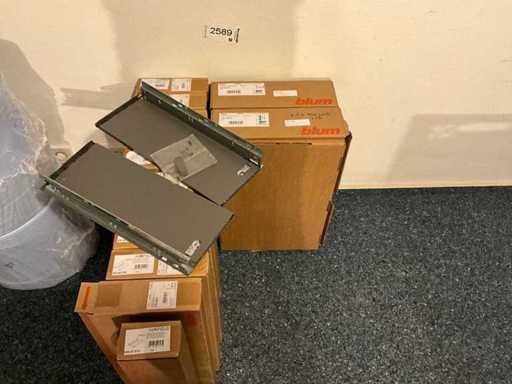 11 Sets Blum LEGRABOX pure (10x Höhe C, 1x Höhe M), NL 400-450mm, 40kg, NEU & OVP