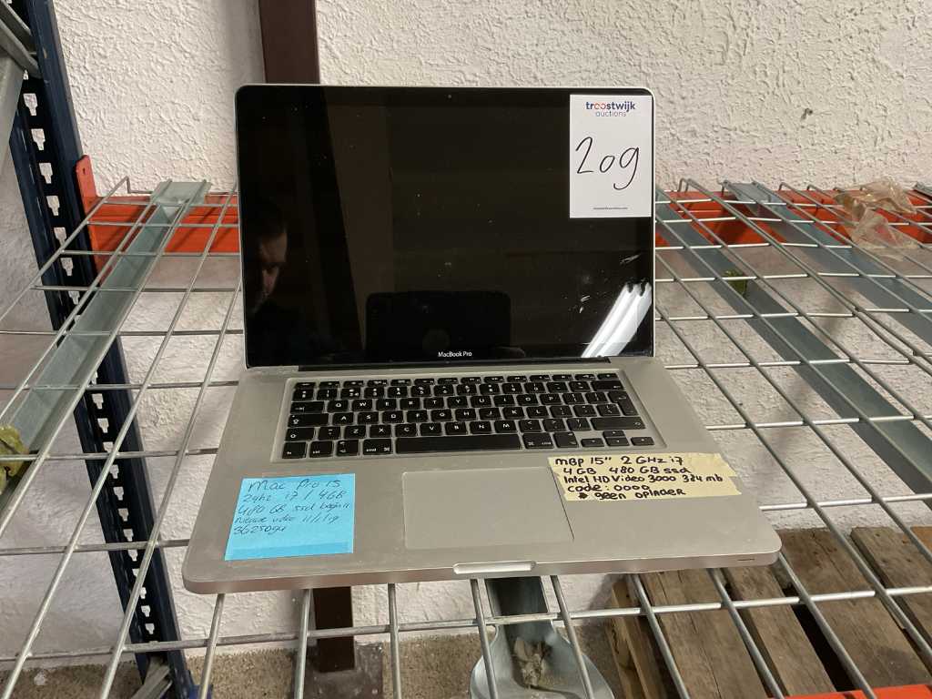 Laptopul MacBook Pro 15