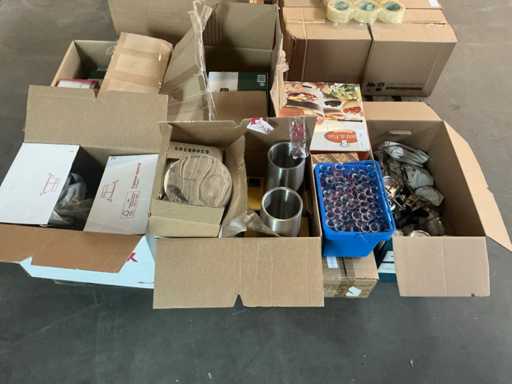 Verschiedene Kantinenvorräte