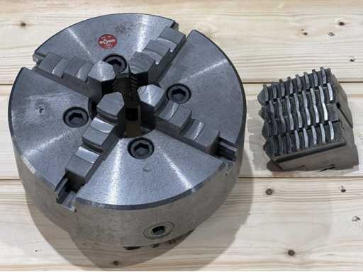 RÖHM Chuck à quatre mâchoires