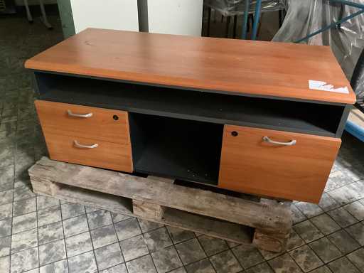 Armadio TV 124x55x50cm