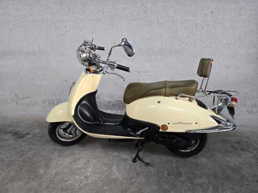 Fosti - Snorscooter - Grande Retro - 4T 25km uitvoering d431df