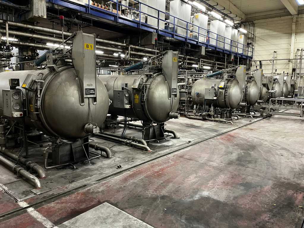 Yarn dyeing plant due to cessation