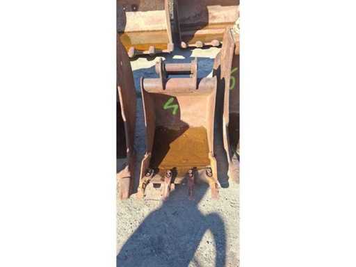 nr 4 - Excavator bucket