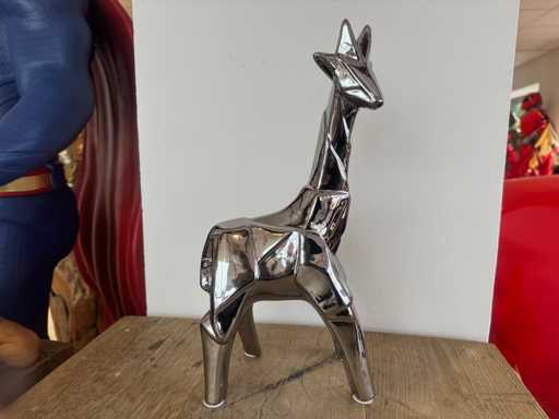Giraf Chrome Silver H38cm x L16cm