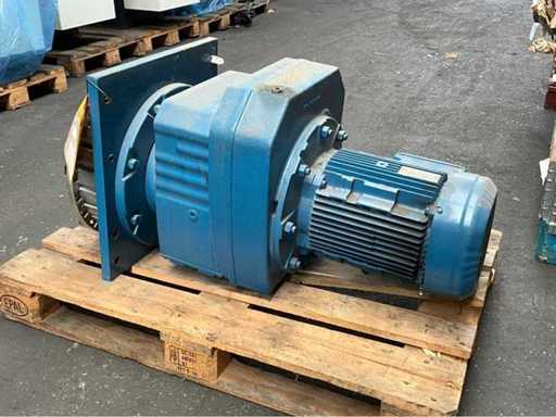 Silnik elektryczny SEW Eurodrive RF137 DRN132M4/TF