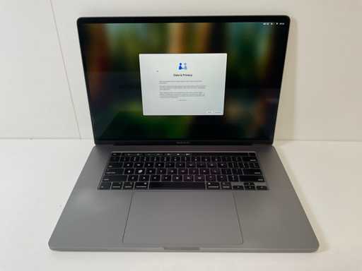 Apple MacBook Pro 16", Core(TM) i7 9ª generazione, 32 GB di RAM, 512 GB NVMe, AMD Radeon Pro 5300M 4GB