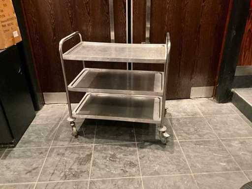 Stalowy wózek serwujący