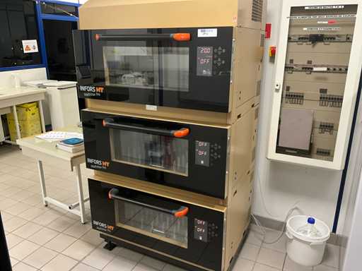 INFORS HT Multitron PRO Incubator Shaker