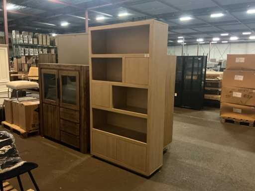 Storage cabinet