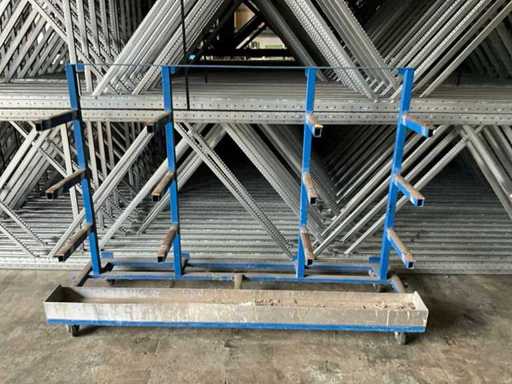 Supporto lungo per il trasporto del materiale 180x65x140cm