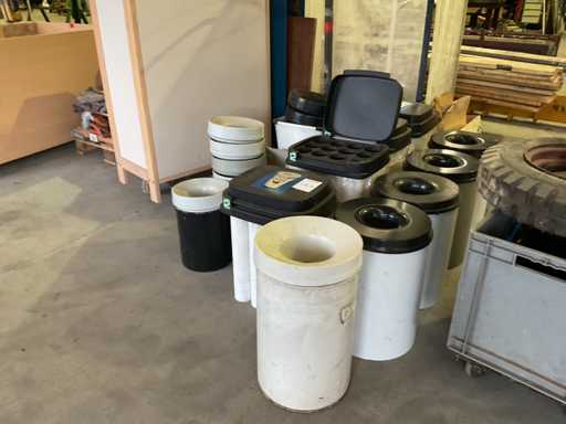 Cubos de basura (13x)