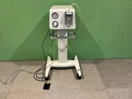 2016 Dominant Flex Medela suction pump