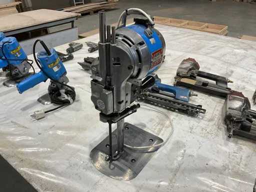 Scie en mousse Eastman Blue streak 2