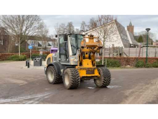 bfe700d0-ab19-4d9d-9484-787a38e12e4f.mp4