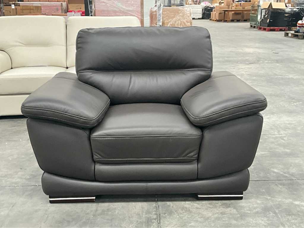 1x 1-seater leather