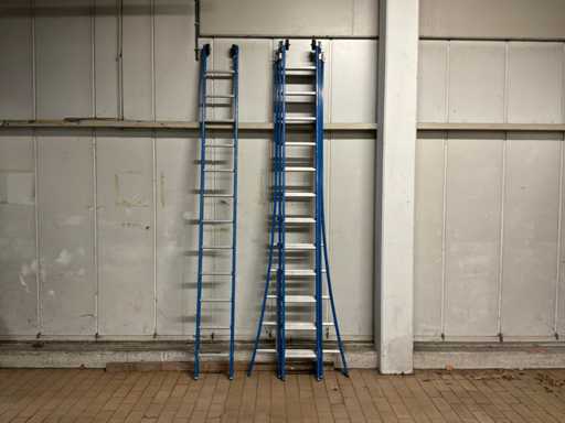 3-teilige Leiter mit einteiligem Teil.