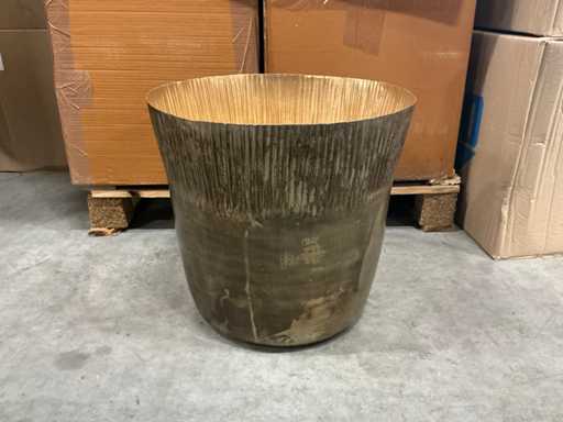 Partij bronzen metalen plantenbakken 37xH35,5cm (20x)