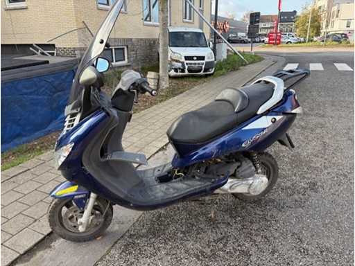 Peugeot - Motorised scooter