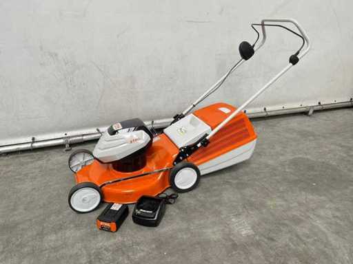 Stihl - RMA253 - Cordless lawn mower with AP300S battery and AL101 charger